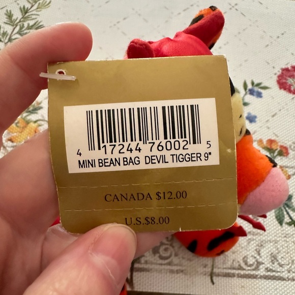 Disney Halloween Devil Tigger 9" Beanie New With Tag - Picture 5 of 6